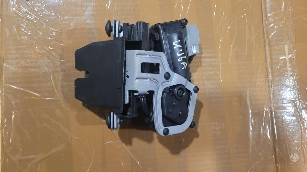 Ford Kuga, 9674984080