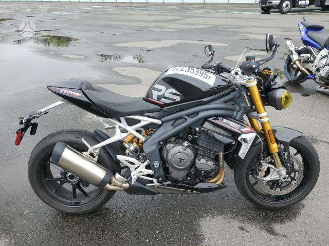 Triumph Speed Triple, street / классические