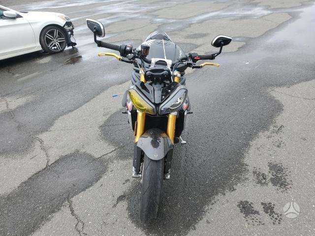 Triumph Speed Triple, street / классические