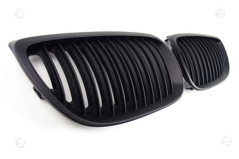 BMW 3 serija E92 e93 centrinės bamperio grotelės modelis e92 coupe e93 ca