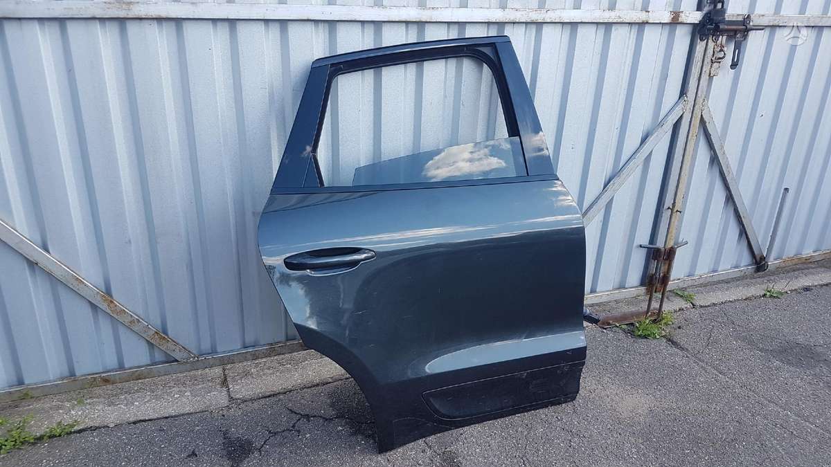 Porsche Macan for parts