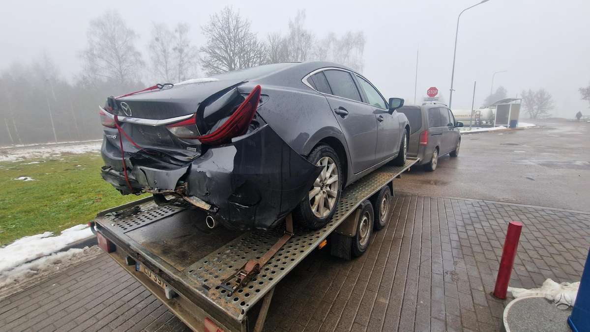 Mazda 6