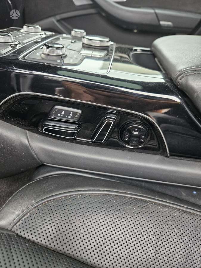 Audi A8 L Dalimis