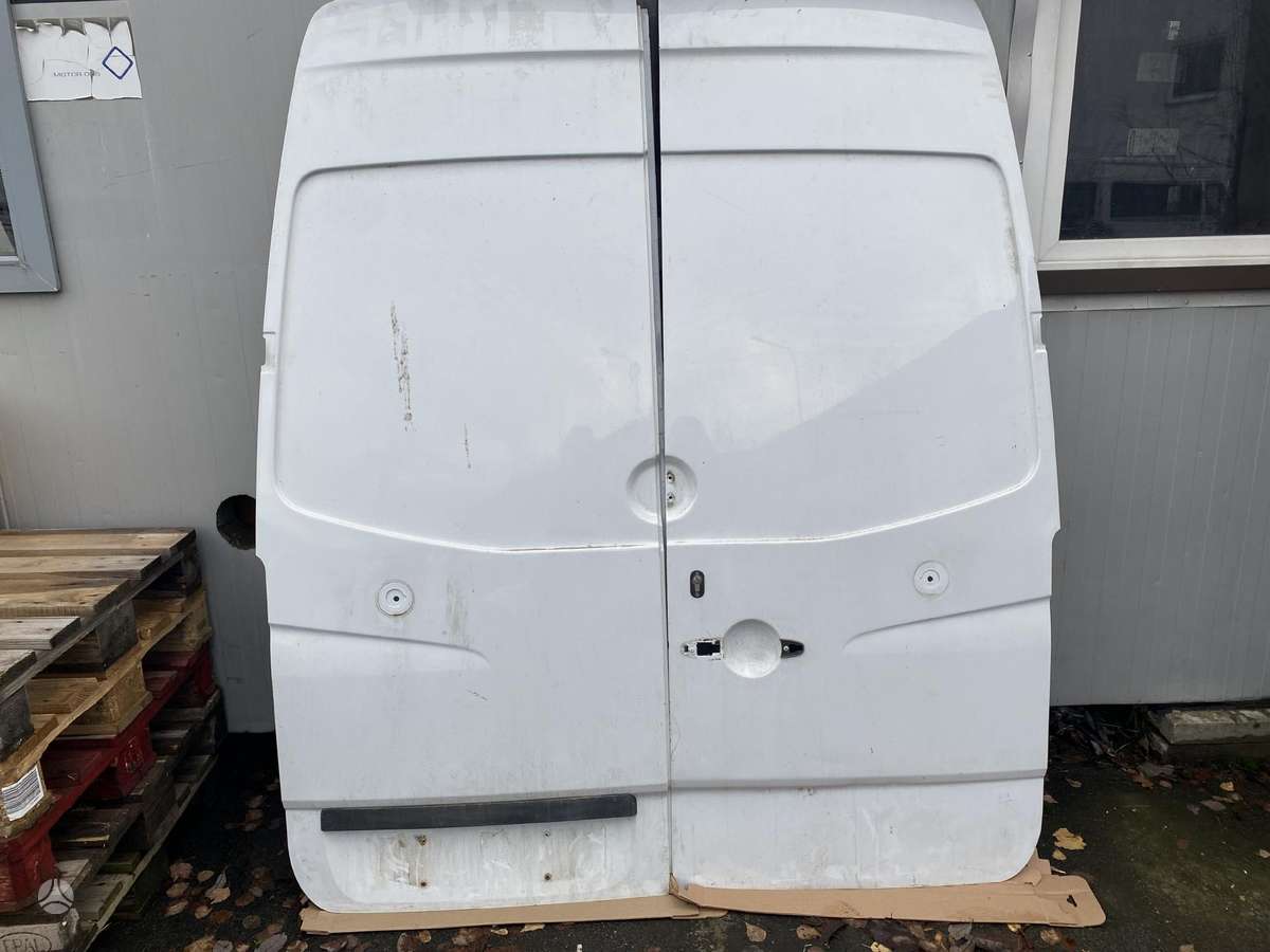 Mercedes-Benz Sprinter, cargo vans
