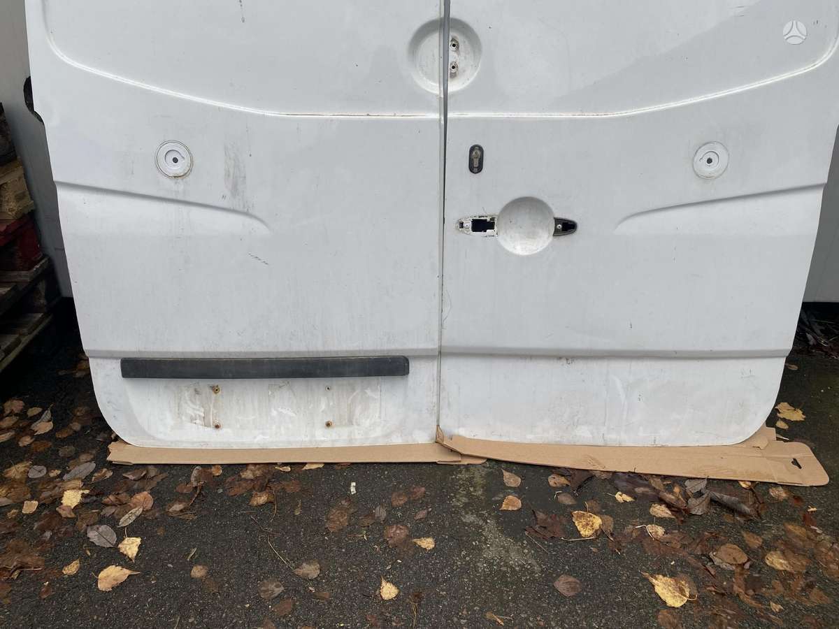 Mercedes-Benz Sprinter, cargo vans