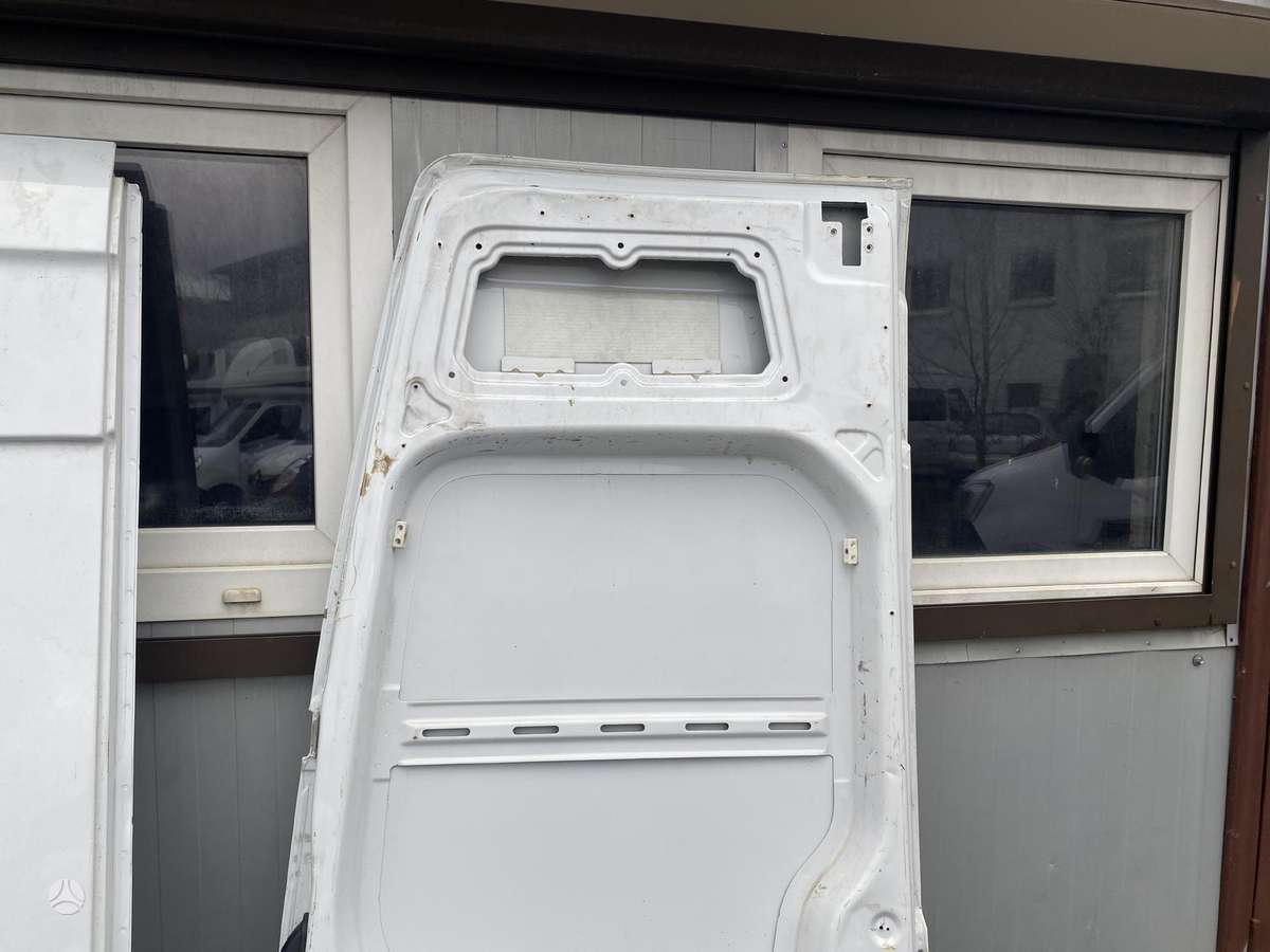 Mercedes-Benz Sprinter, cargo vans