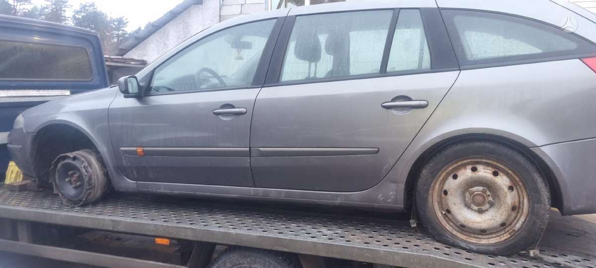 Renault Laguna for parts