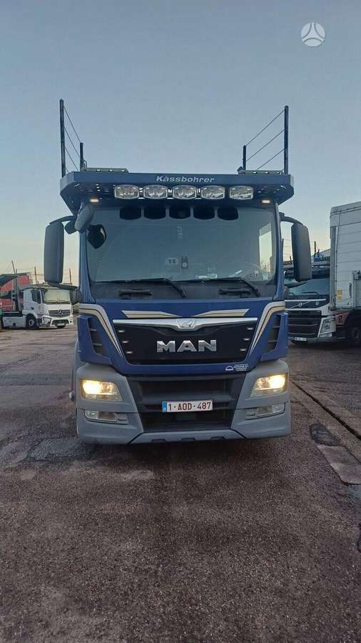 MAN + Kassbohrer 2016, auto transporters