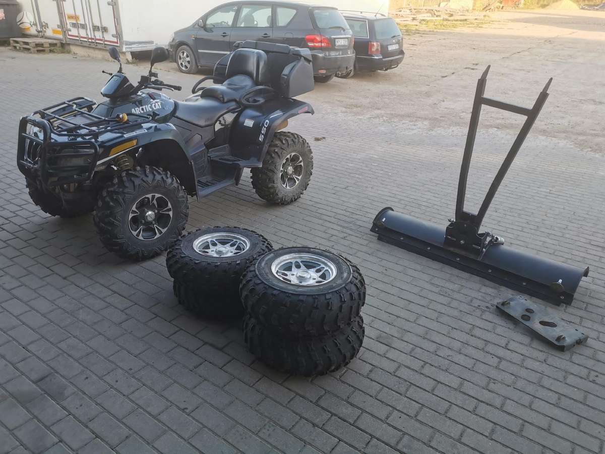 Arctic Cat 550, atv / quad