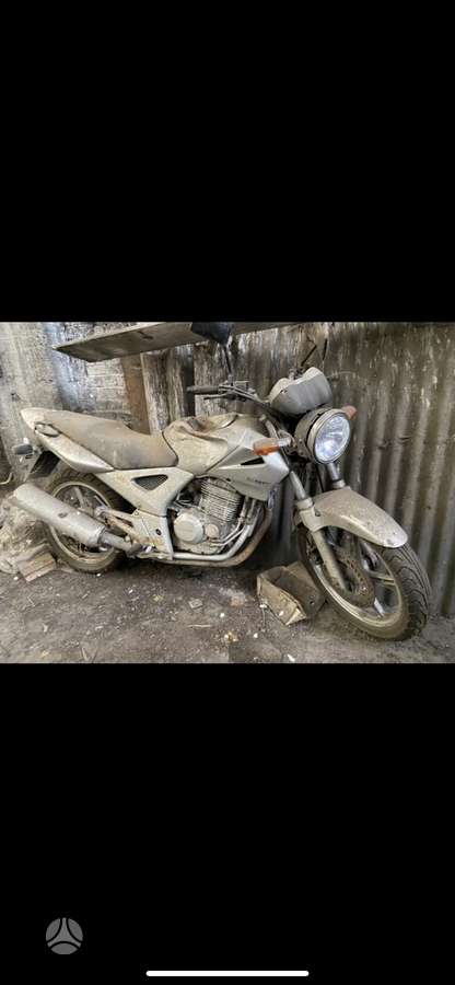 Honda CB, street / klasikiniai