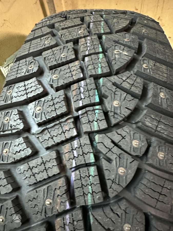 Continental, зимние 215/65 R17