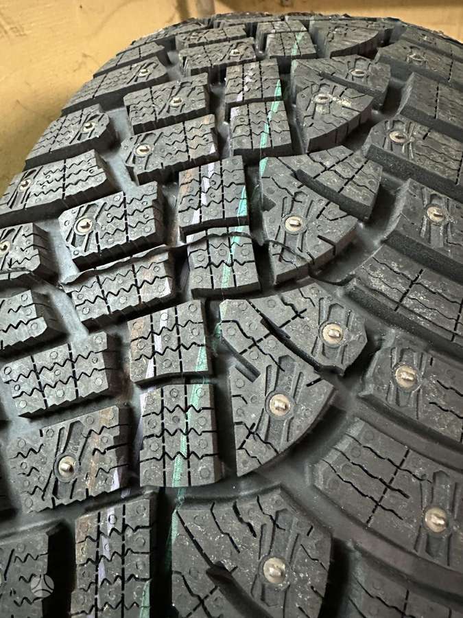 Continental, зимние 215/65 R17