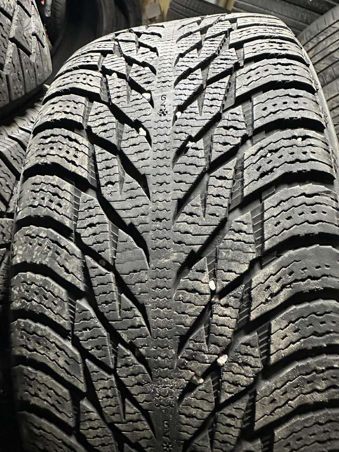 Nokian, зимние 245/50 R19