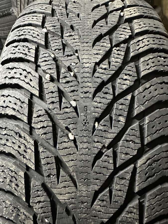 Nokian, зимние 245/50 R19
