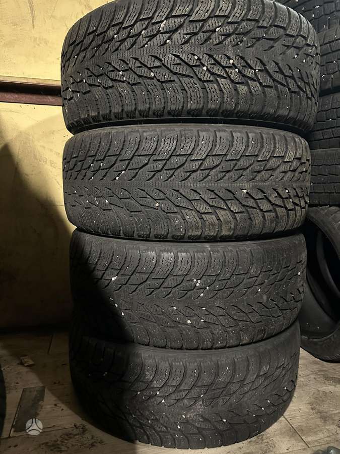 Nokian, žieminės 245/50 R19