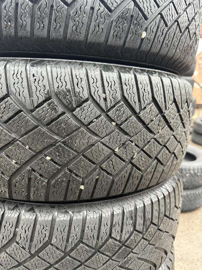 Continental, зимние 225/60 R17
