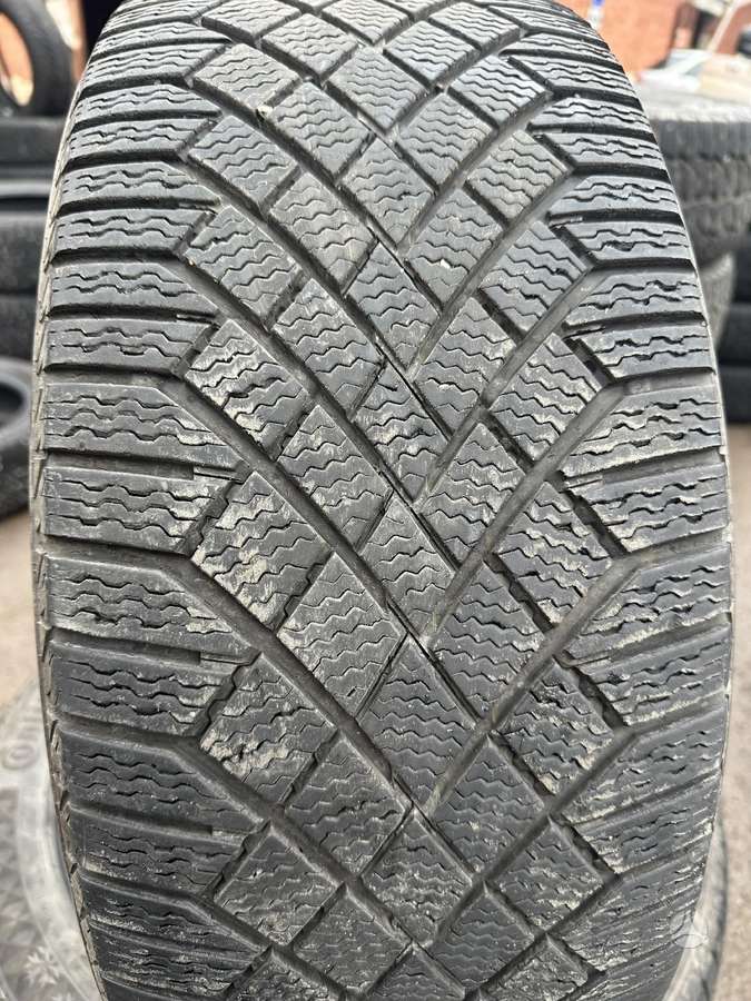 Continental, зимние 225/60 R17