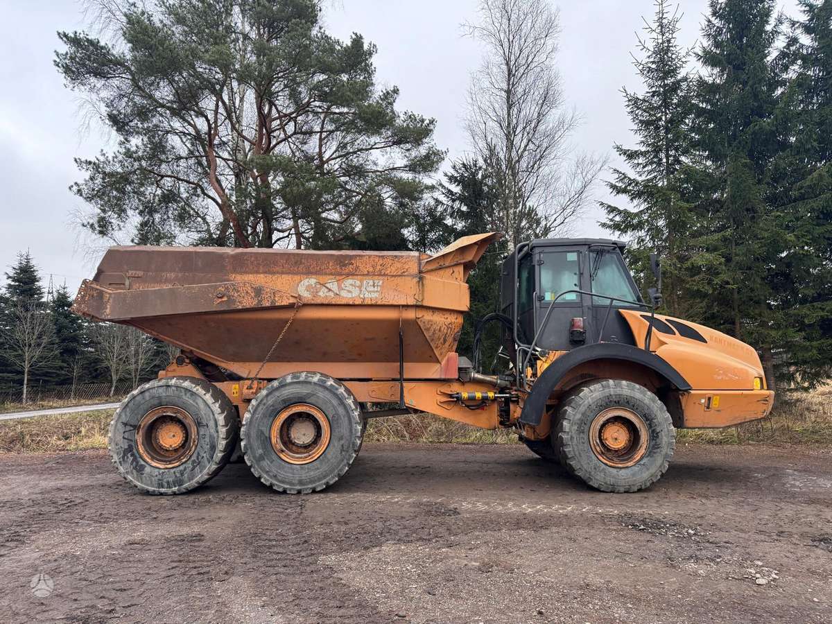 Case 330B, самосвалы