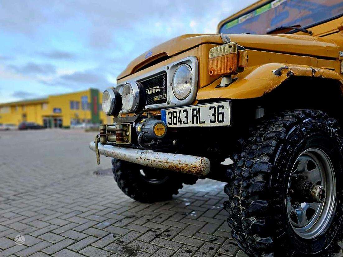 Toyota Land Cruiser - 11