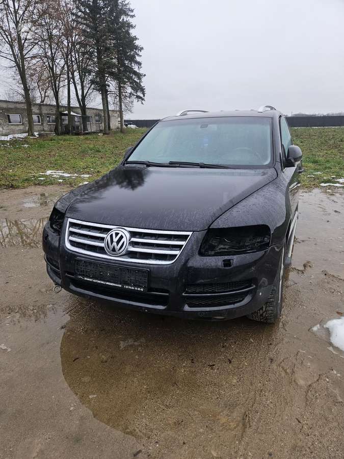Volkswagen Touareg