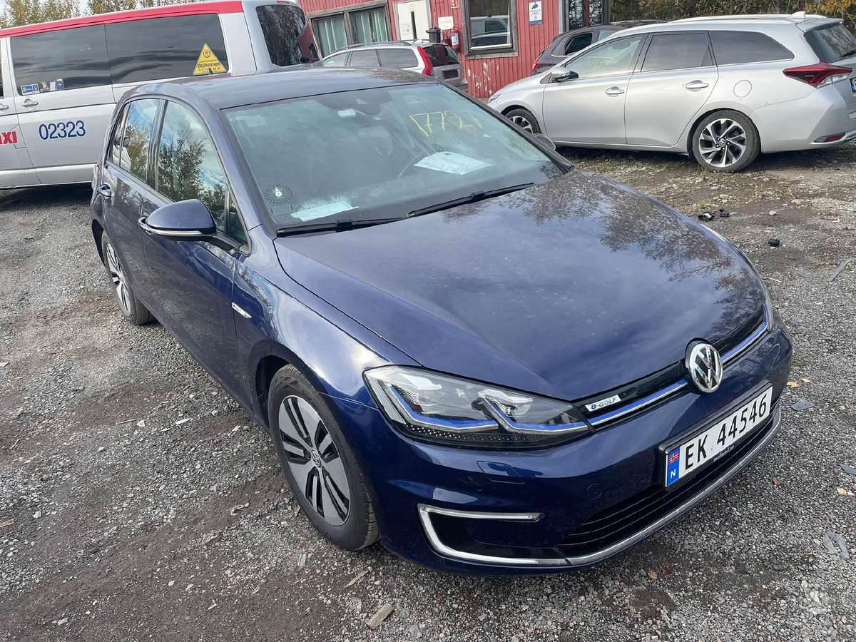 Volkswagen Golf rezerves daļās