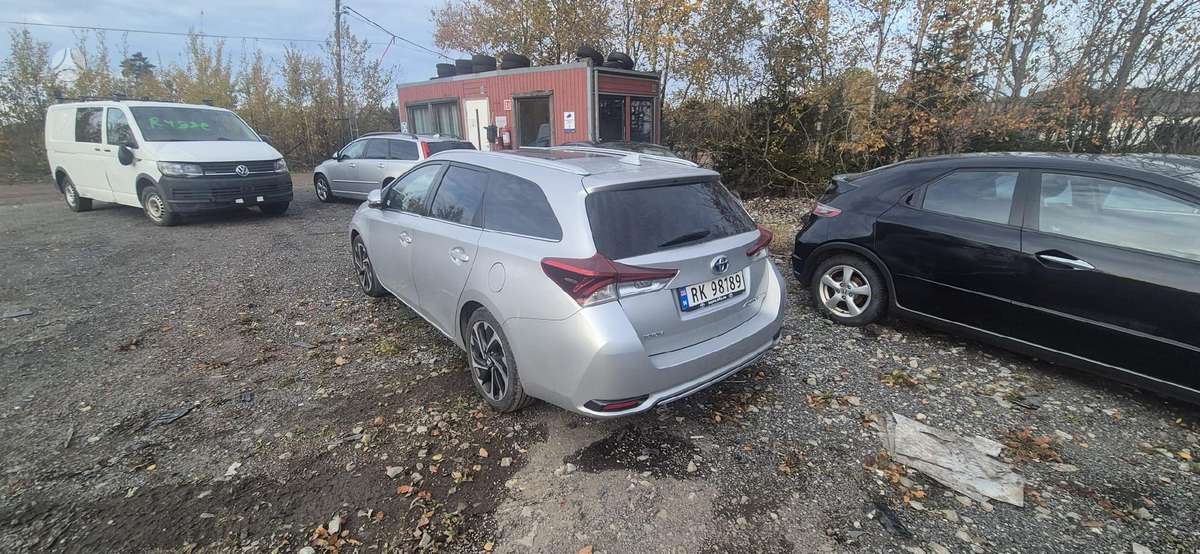 Toyota Auris for parts
