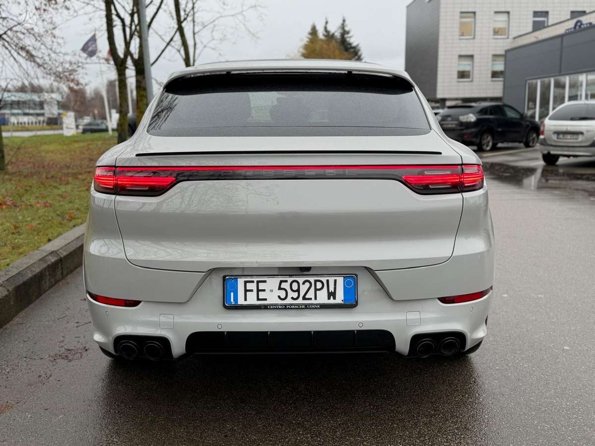 Porsche Cayenne Coupe - 5