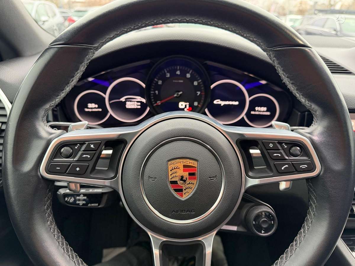 Porsche Cayenne Coupe - 10