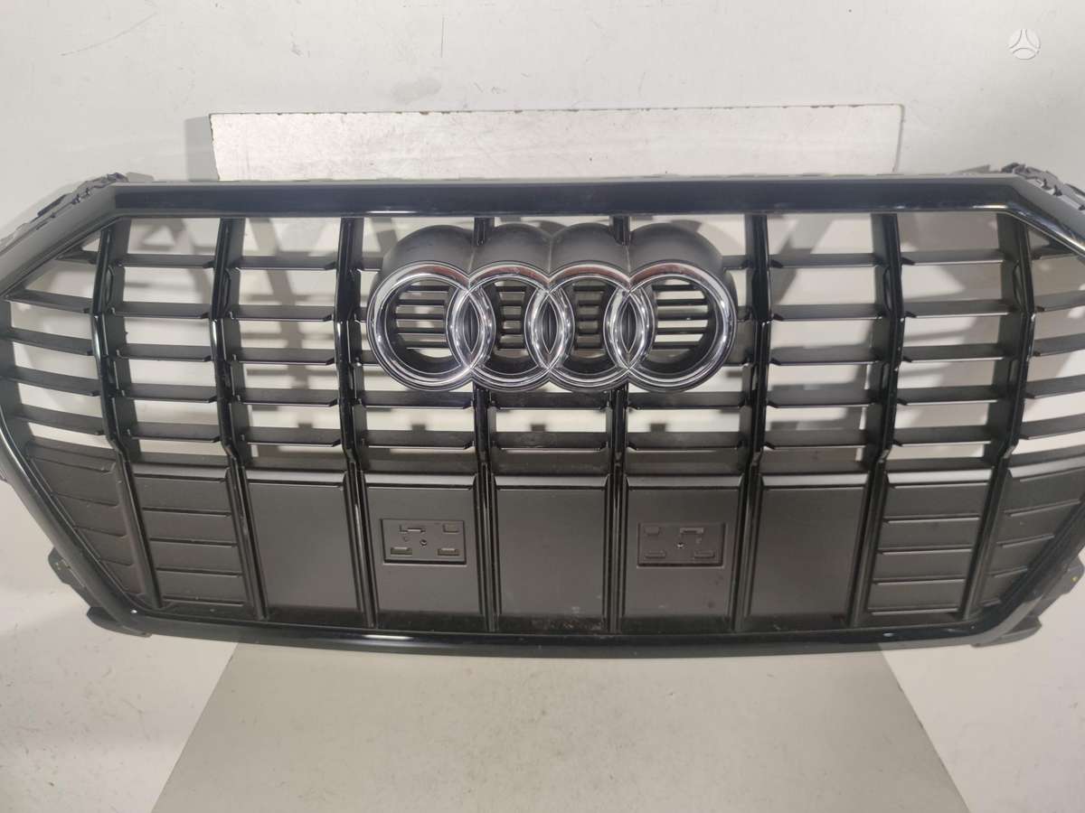 Audi Q3, 83A853651E 83A853651F, front grill