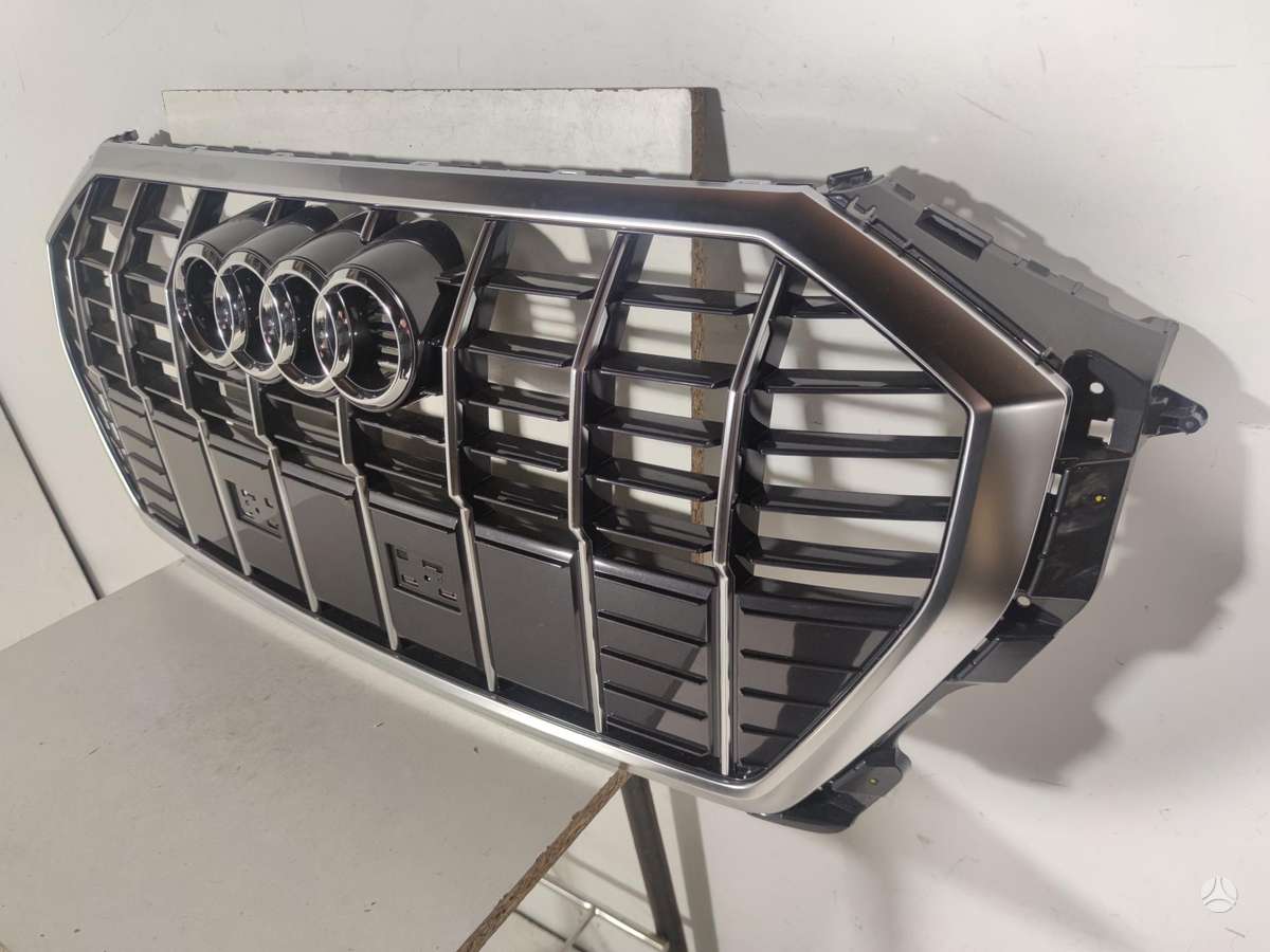 Audi Q3, 83A853651E 83A853651F, front grill