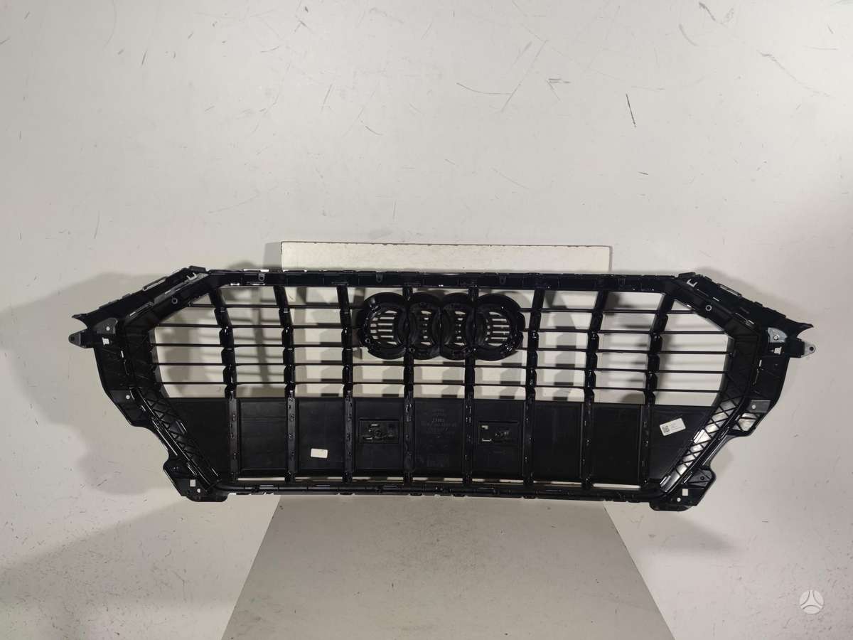Audi Q3, 83A853651E 83A853651F, front grill