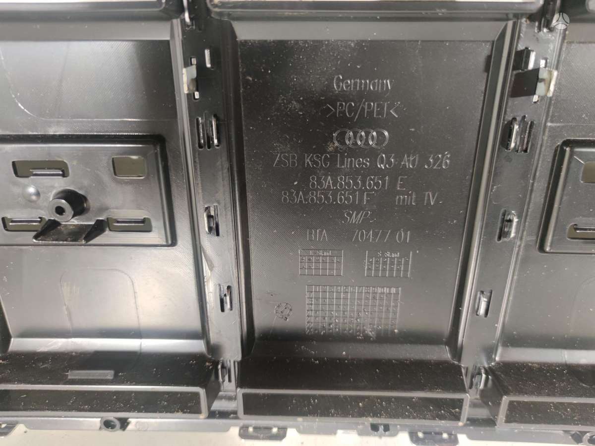 Audi Q3, 83A853651E 83A853651F, front grill