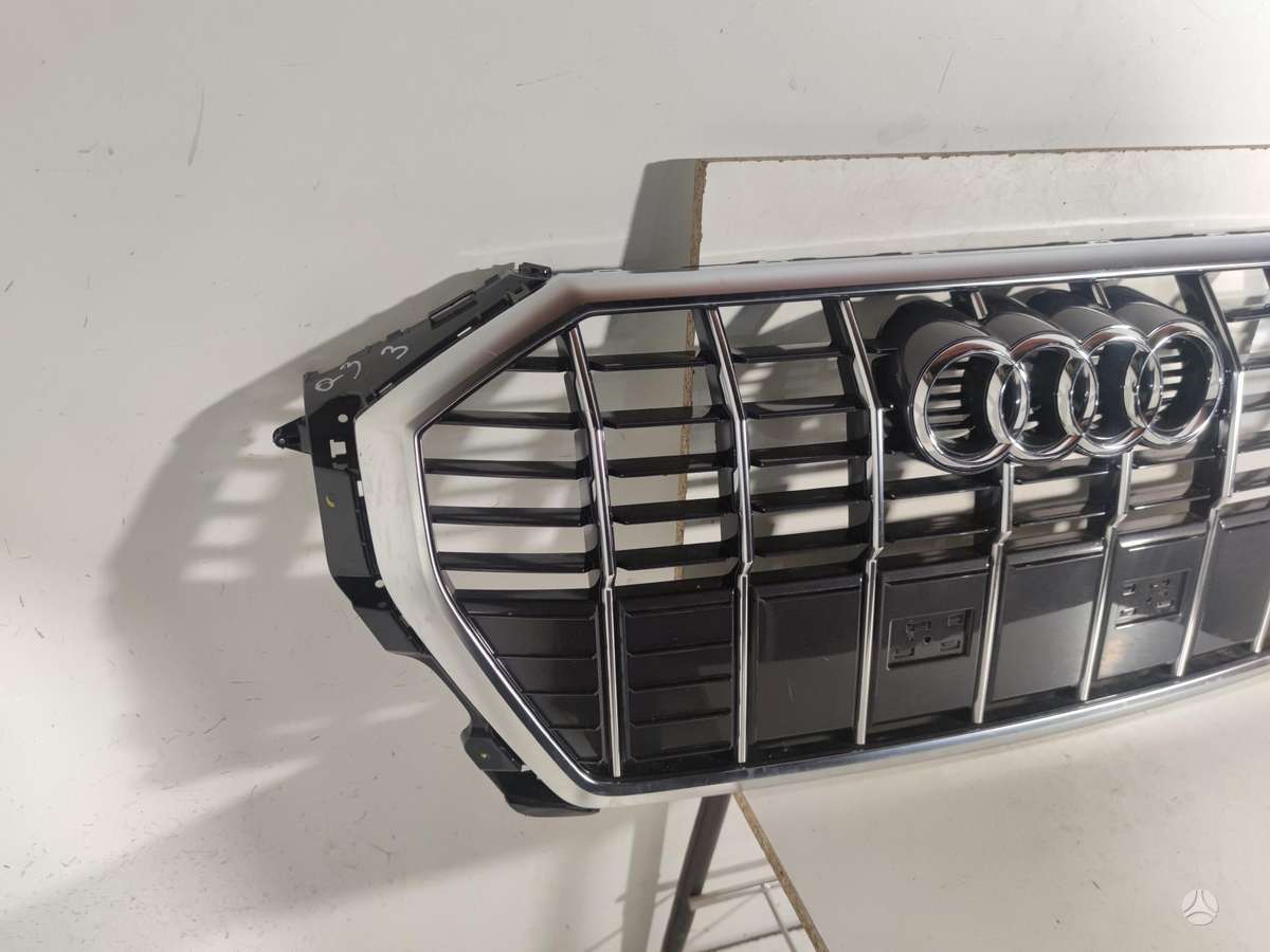 Audi Q3, 83A853651E 83A853651F, front grill