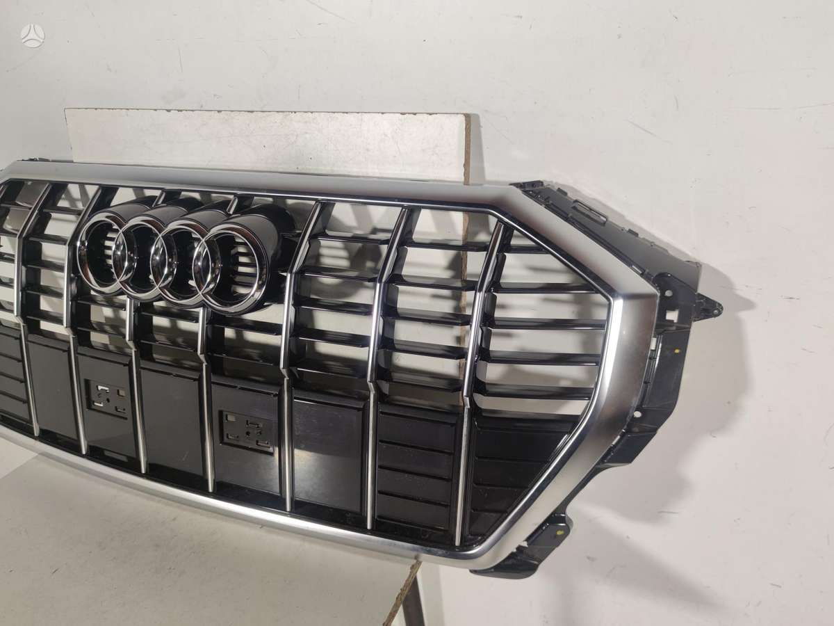 Audi Q3, 83A853651E 83A853651F, front grill