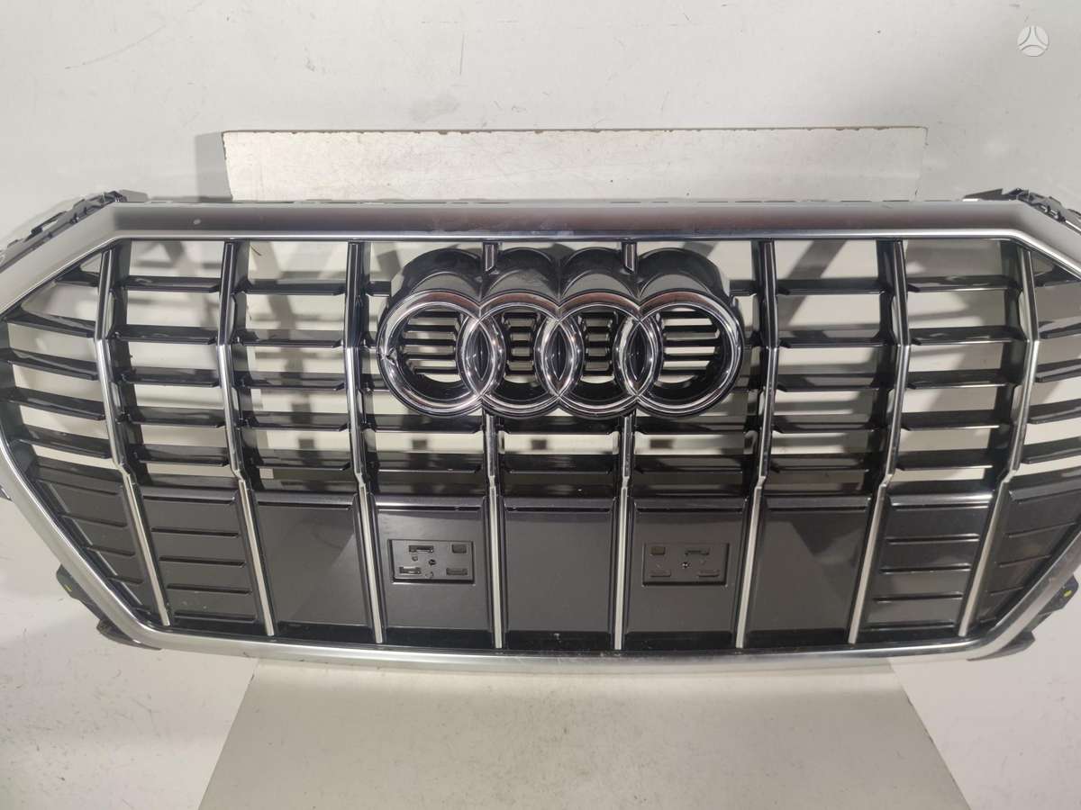 Audi Q3, 83A853651E 83A853651F, front grill