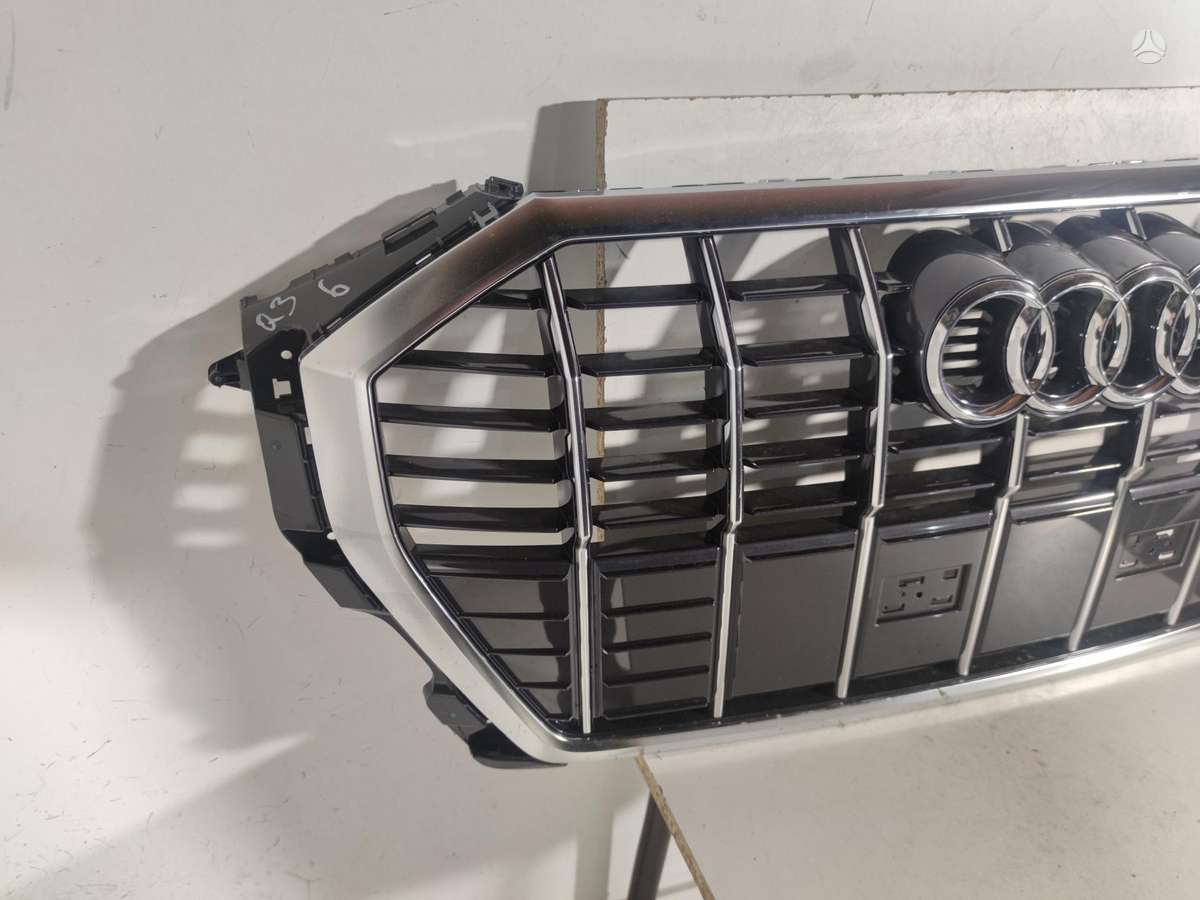 Audi Q3, 83A853651E 83A853651F, front grill