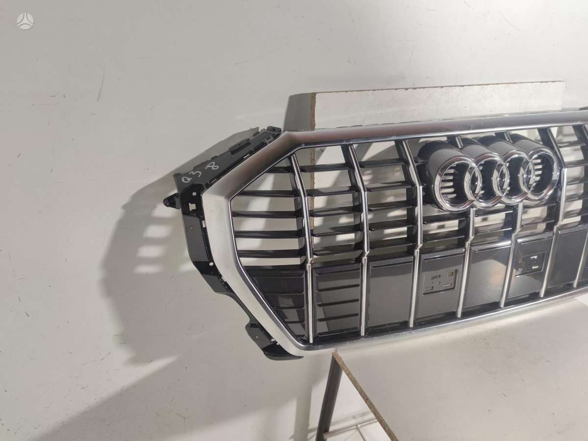 Audi Q3, 83A853651E 83A853651F, front grill