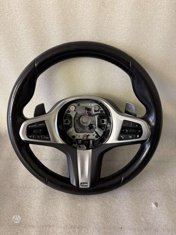 BMW X7 steering wheel