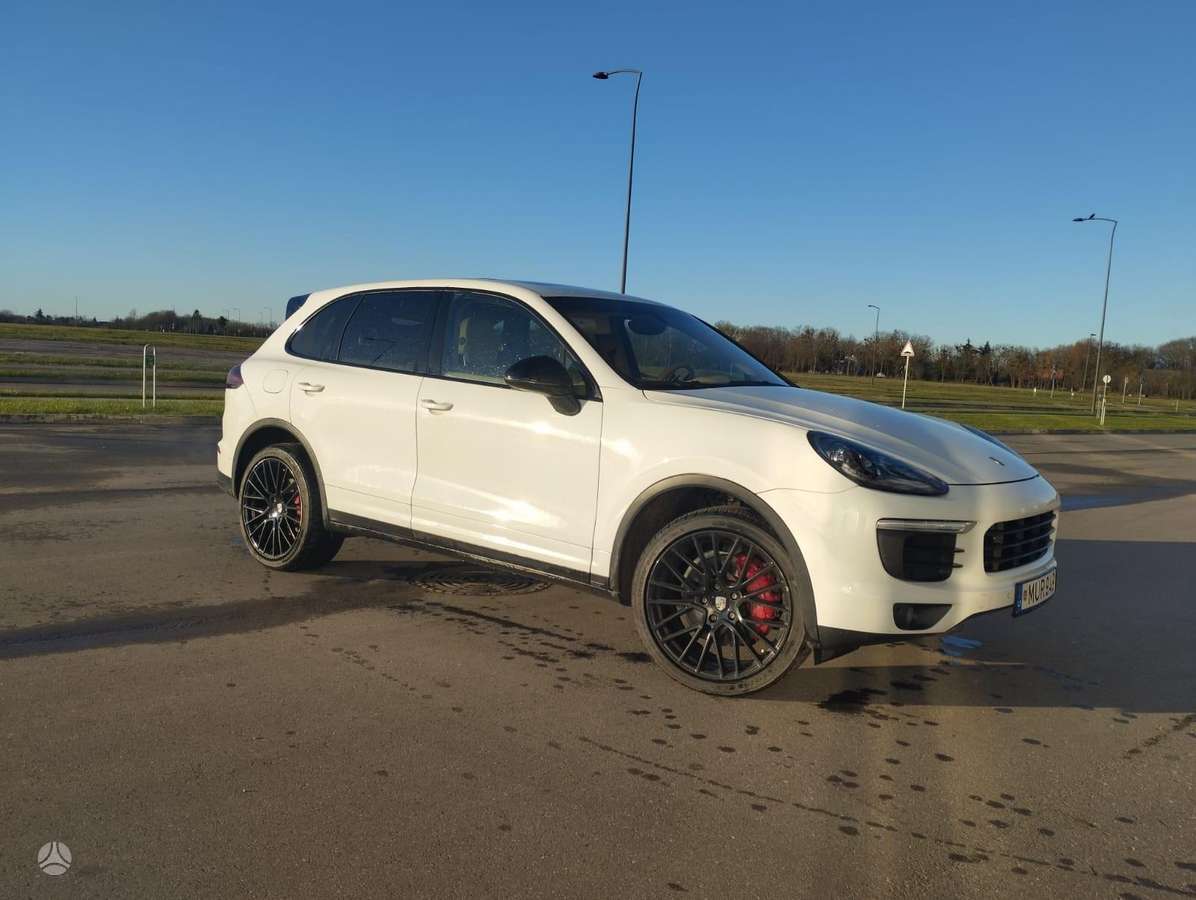 Porsche Cayenne - 6