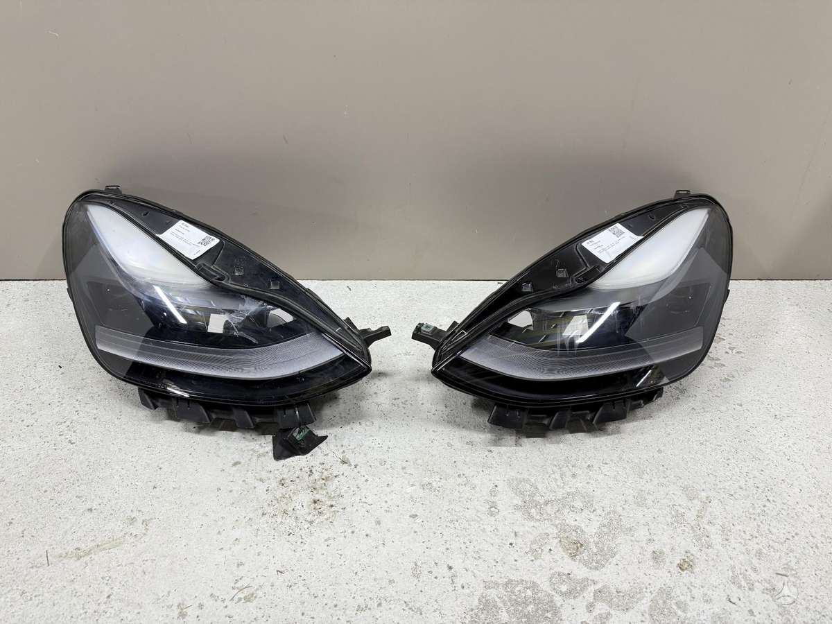 Tesla Model Y kėbulo dalys