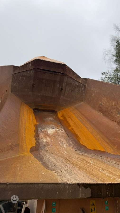 Case 330B, savivarčiai (dumper'iai)