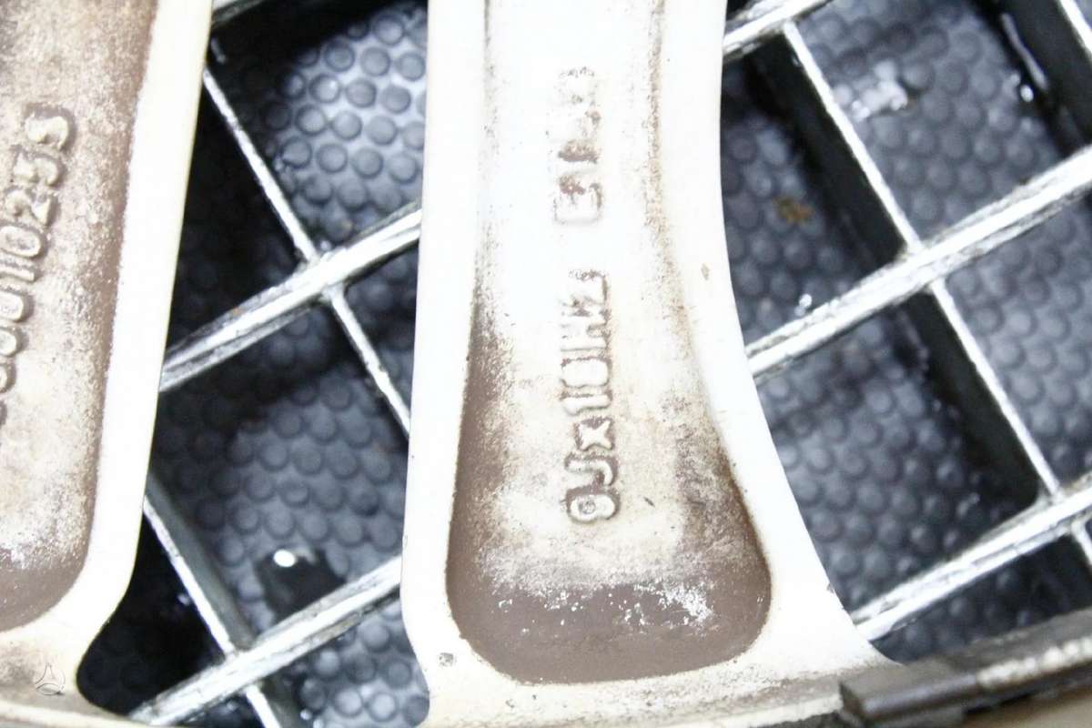 Audi TT, light alloy, R18