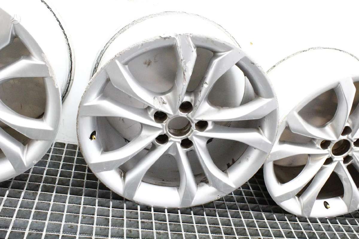 Audi TT, light alloy, R18