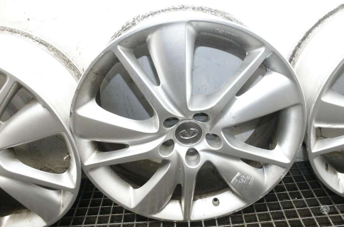 Infiniti FX, light alloy, R20