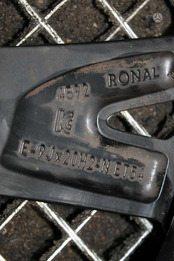 Audi E-TRON GT, light alloy, R20