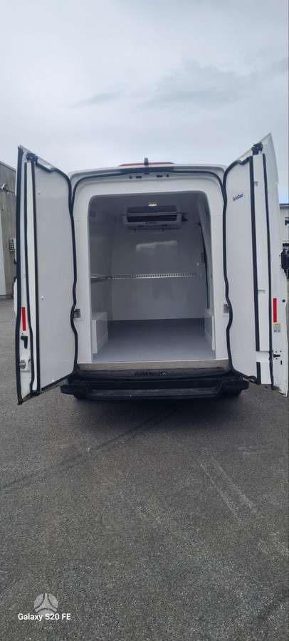 Volkswagen Crafter, cargo van