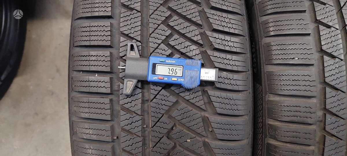 Continental, winter 235/45 R20