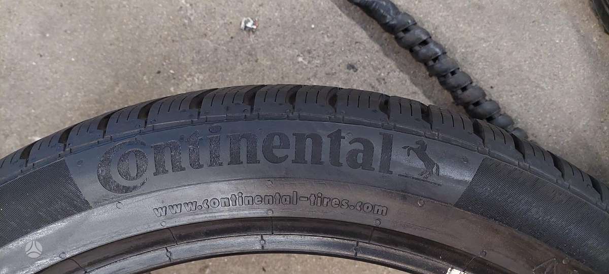 Continental, winter 235/45 R20