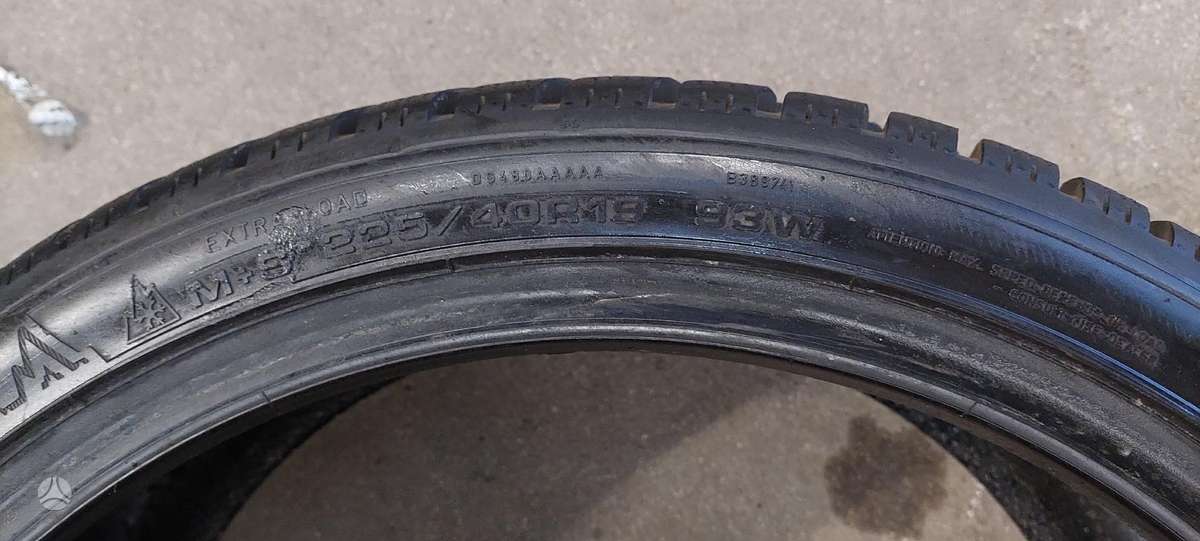 Dunlop, зимние 225/40 R19