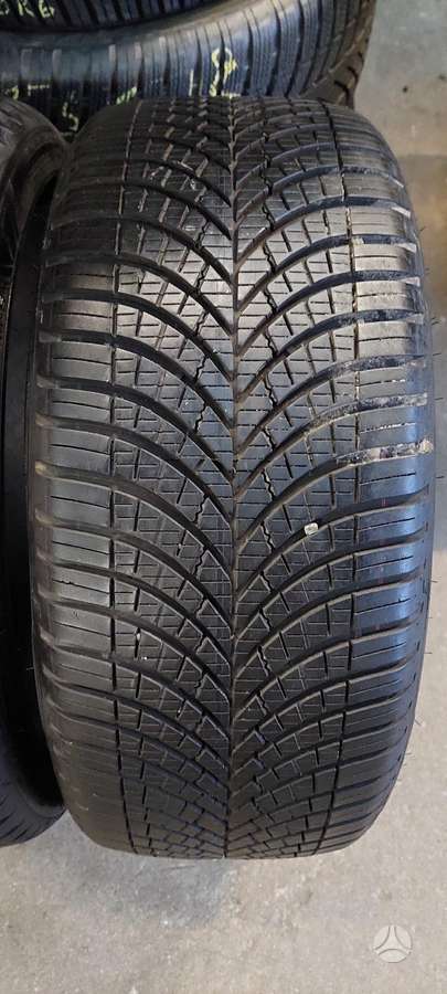 Goodyear, всесезонные 225/40 R19